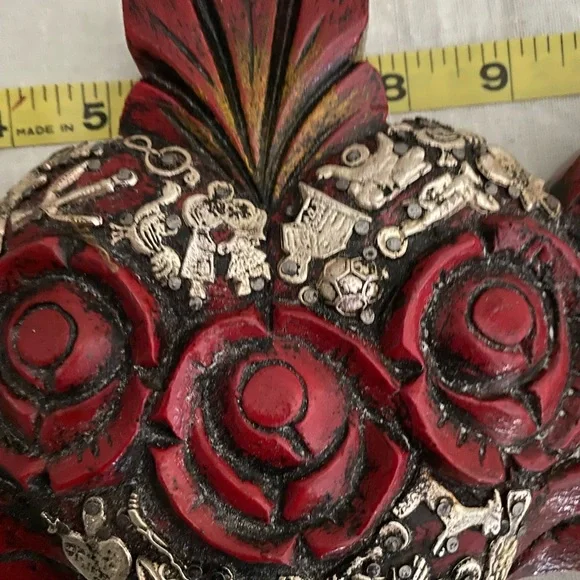 Mexican hand carved heart with little silver miracles charms - Picture 5 of 6